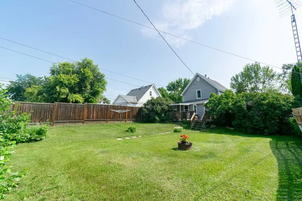 4706 48 Street Stettler AB T0C 2L0