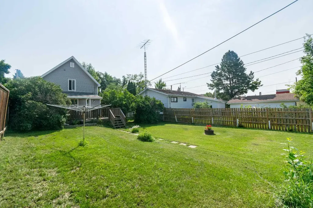 4706 48 Street Stettler AB T0C 2L0