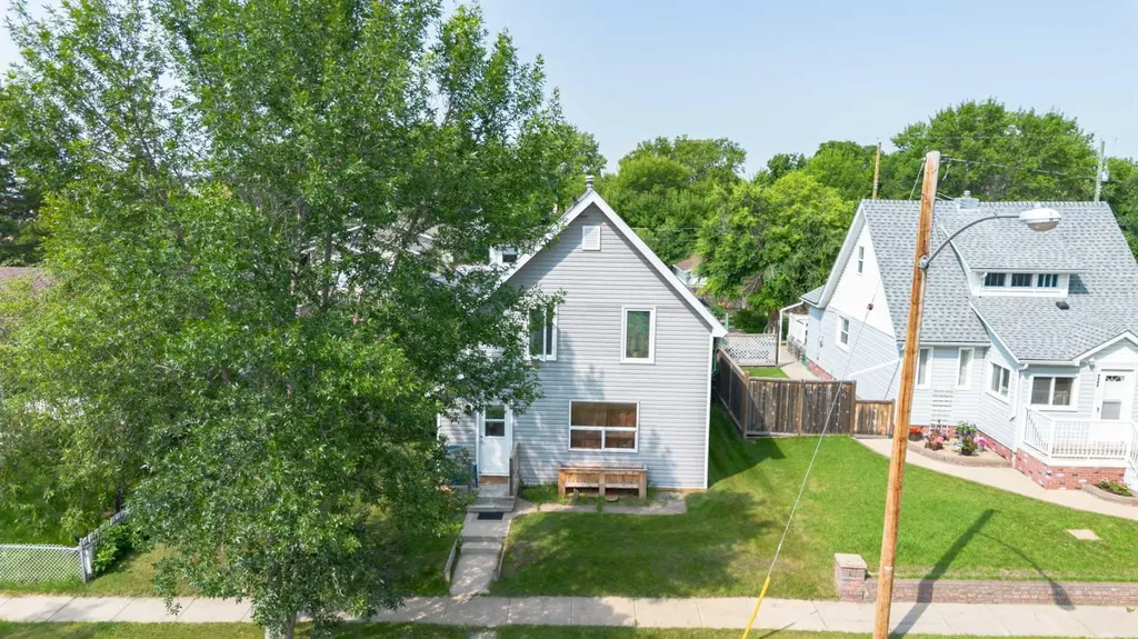 4706 48 Street Stettler AB T0C 2L0
