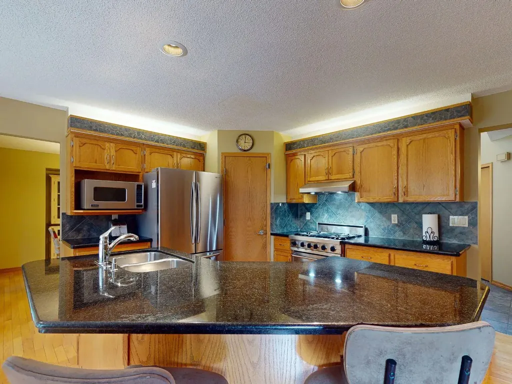 55 Hampshire Grove NW Calgary AB T3A4Y7