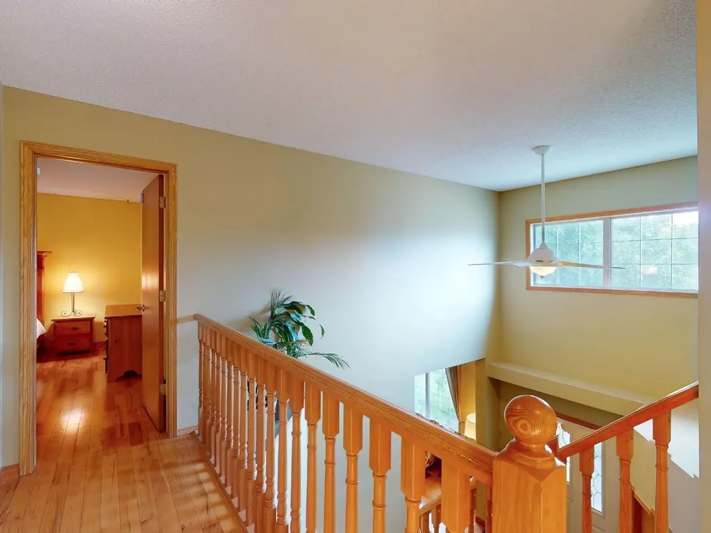 55 Hampshire Grove NW Calgary AB T3A4Y7