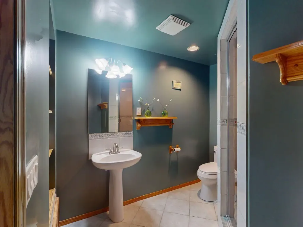 55 Hampshire Grove NW Calgary AB T3A4Y7