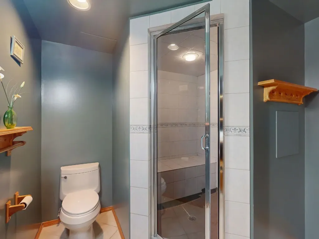 55 Hampshire Grove NW Calgary AB T3A4Y7