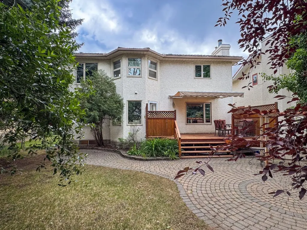 55 Hampshire Grove NW Calgary AB T3A4Y7