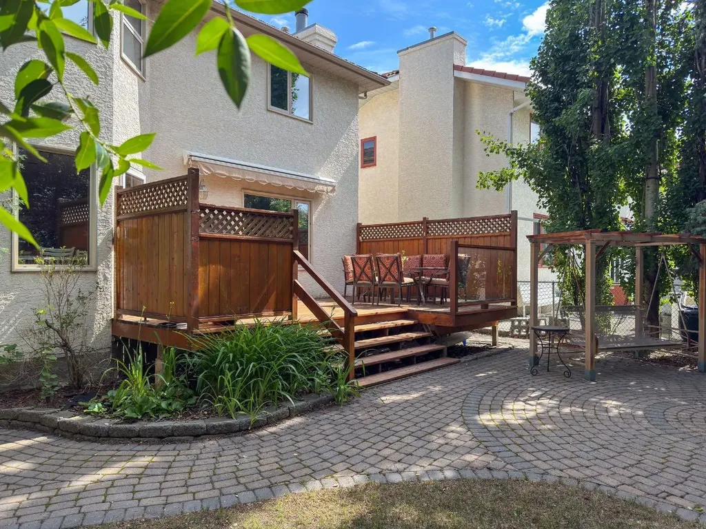 55 Hampshire Grove NW Calgary AB T3A4Y7