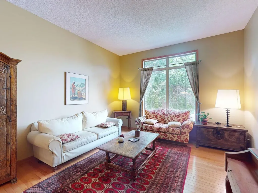 55 Hampshire Grove NW Calgary AB T3A4Y7