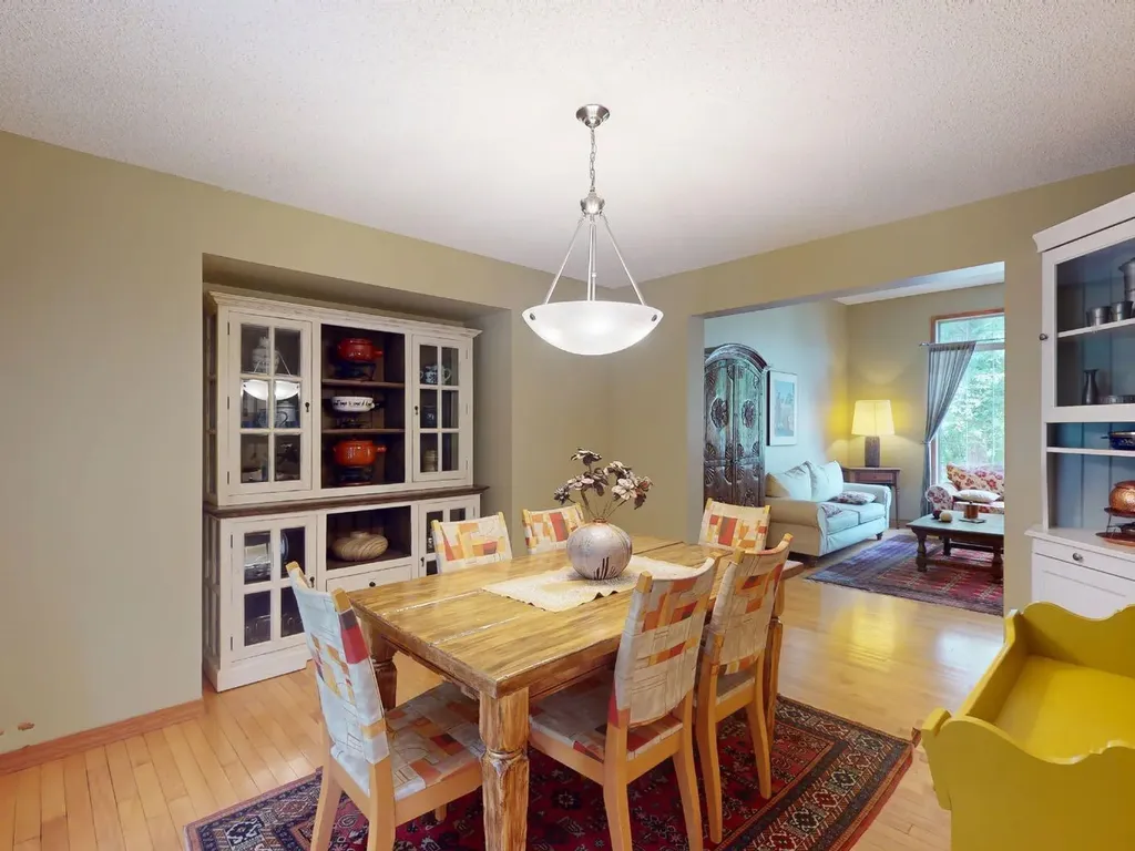55 Hampshire Grove NW Calgary AB T3A4Y7