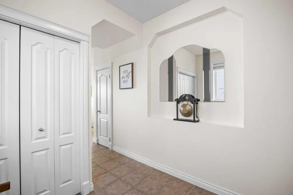 216 Tuscany Ridge View NW Calgary AB T3L2J2