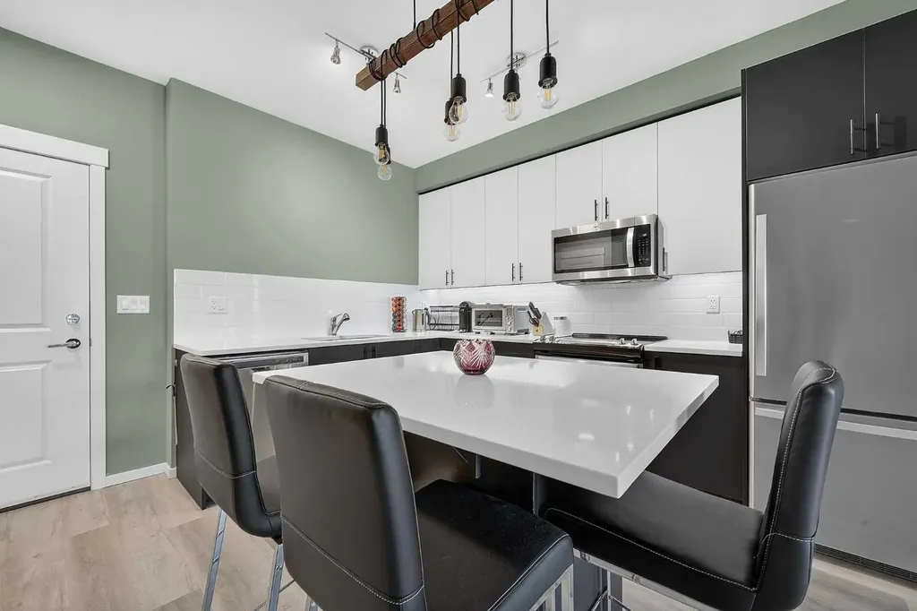 15 Sage Meadows Landing NW Calgary AB T3P 1E5