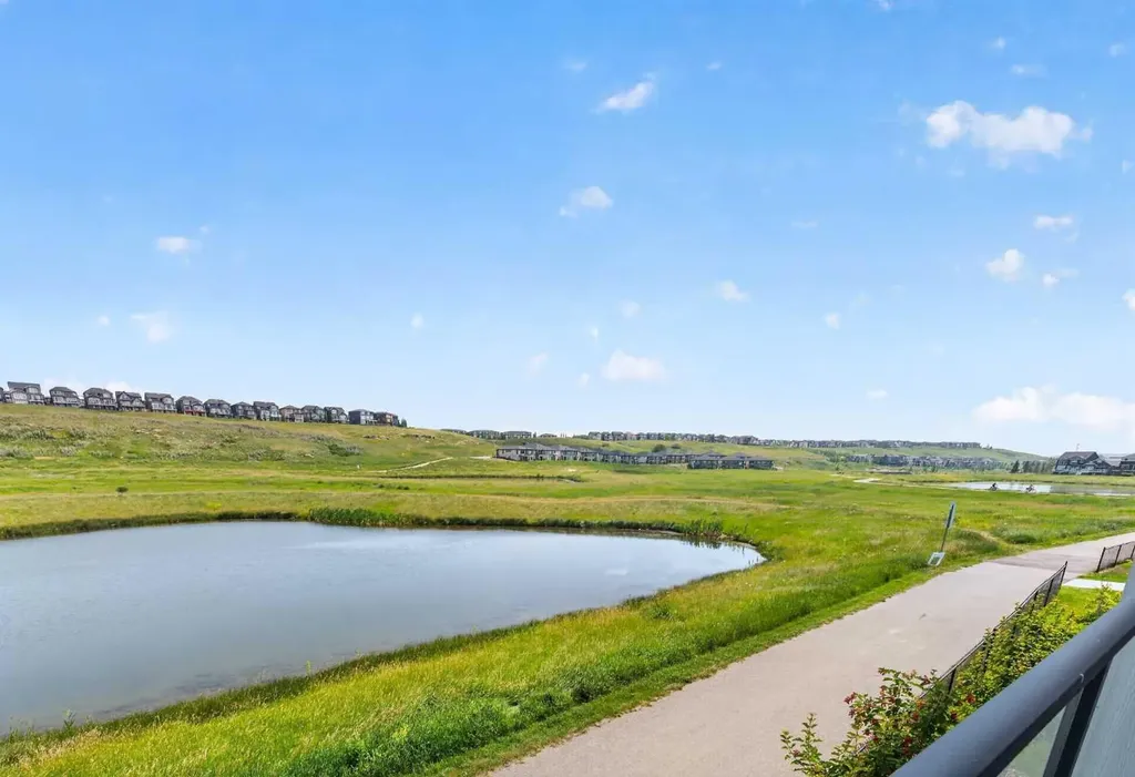 15 Sage Meadows Landing NW Calgary AB T3P 1E5