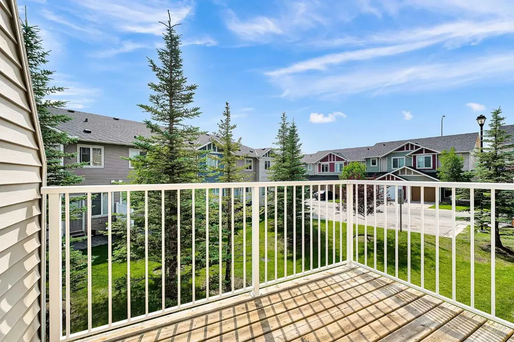 43 Sage Hill Common NW Calgary AB T3R 0J6