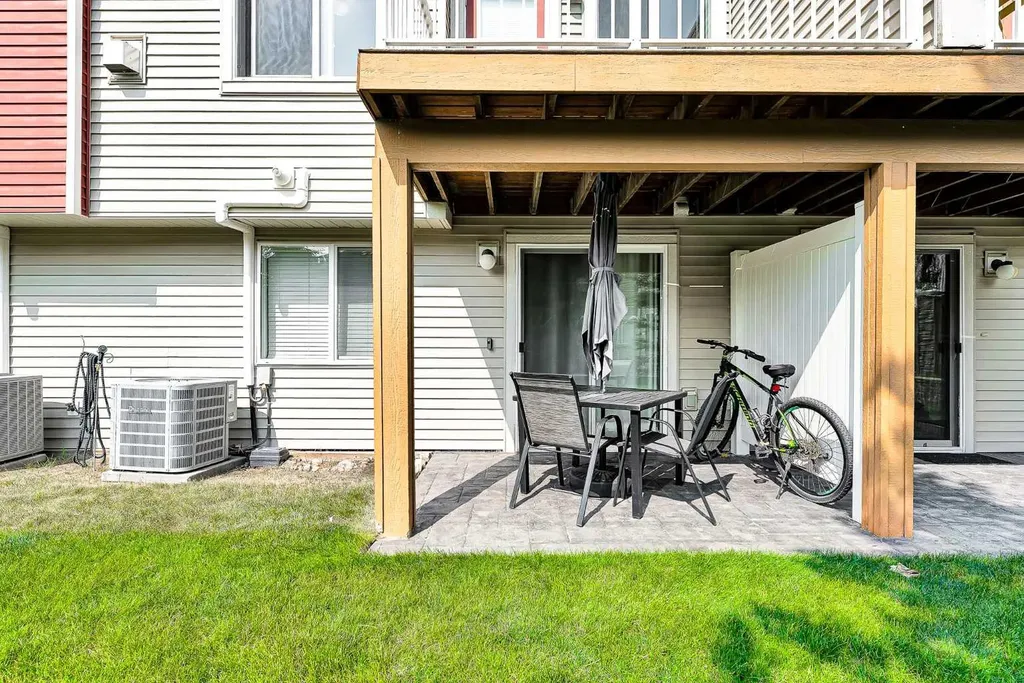 43 Sage Hill Common NW Calgary AB T3R 0J6