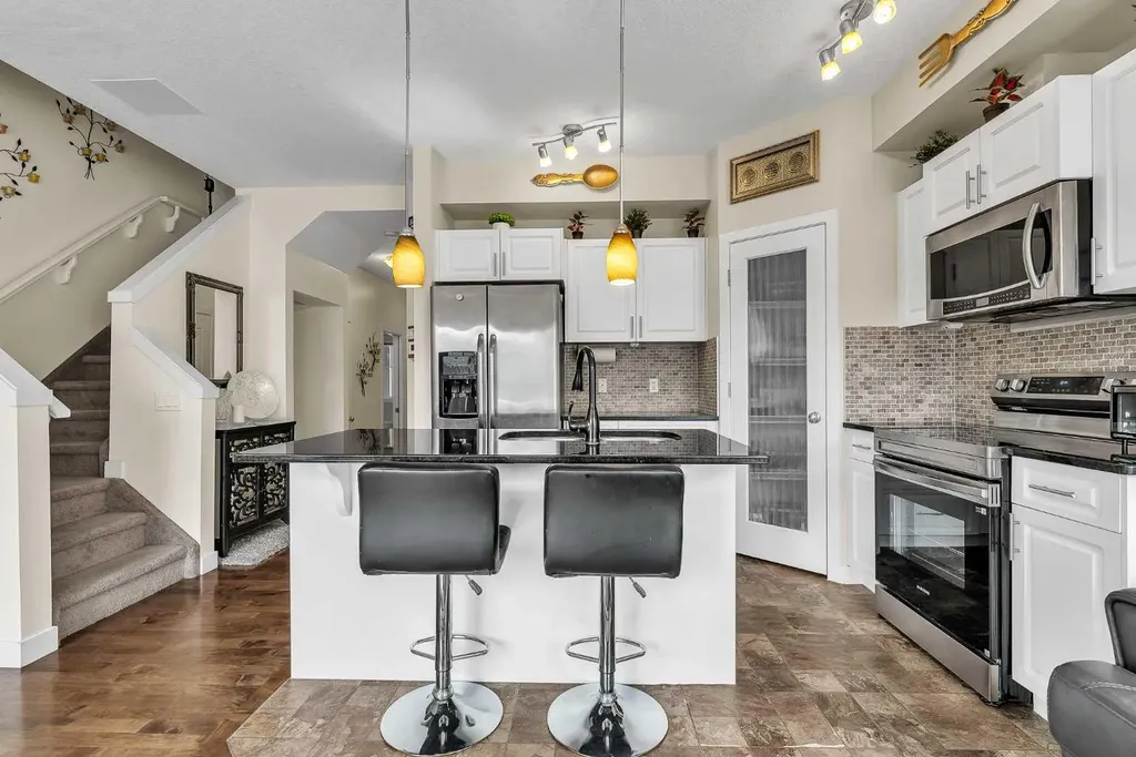 43 Sage Hill Common NW Calgary AB T3R 0J6