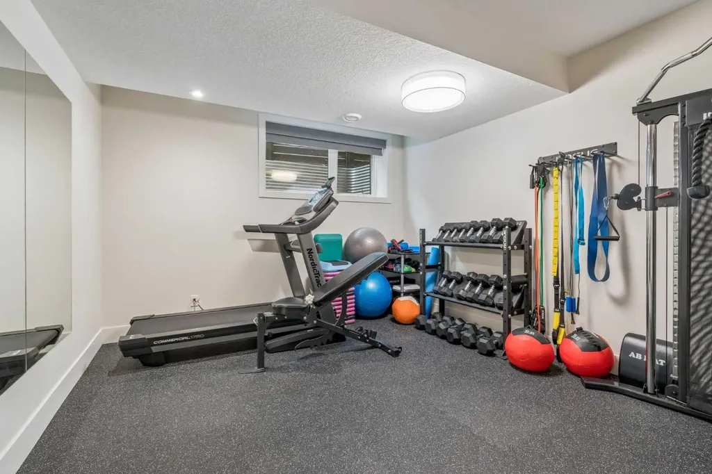 78 Valour Circle SW Calgary AB T3E 7W4
