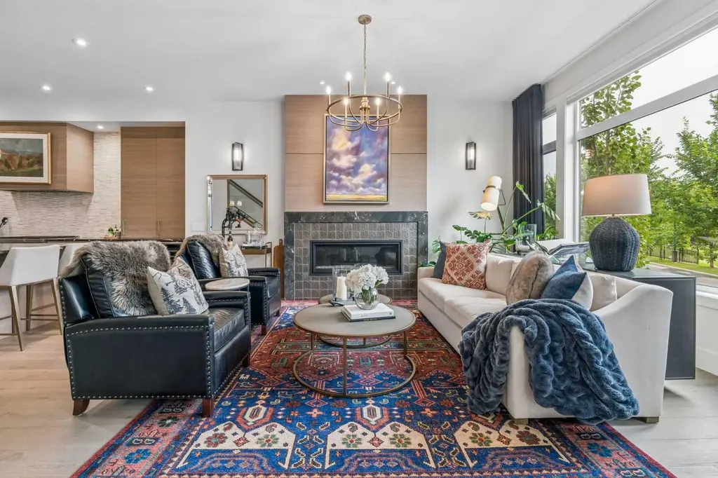 78 Valour Circle SW Calgary AB T3E 7W4