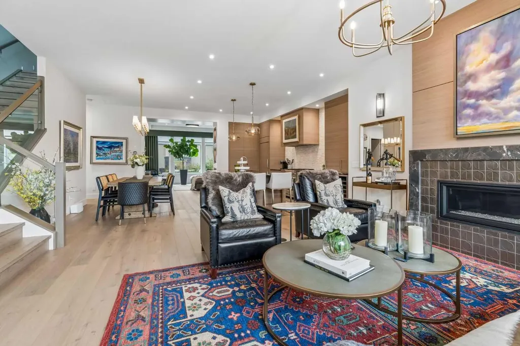 78 Valour Circle SW Calgary AB T3E 7W4