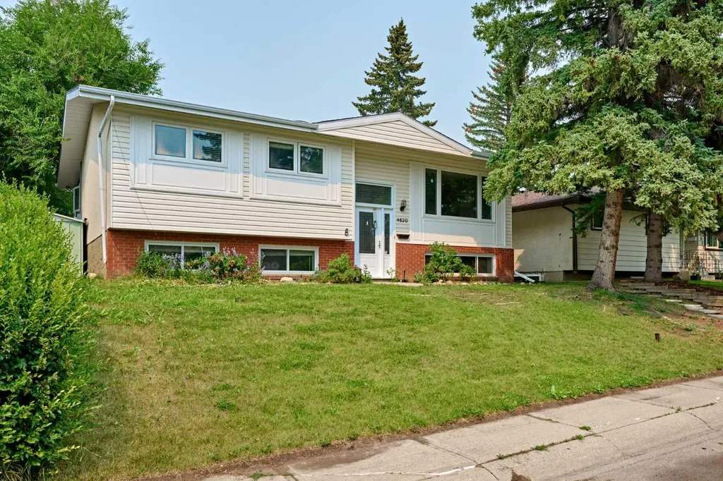 4820 49 Avenue NW Calgary AB T3B1E2