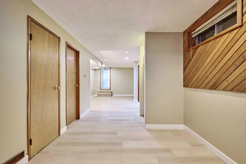 4820 49 Avenue NW Calgary AB T3B1E2