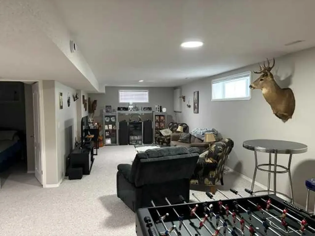 58 Logan Close Red Deer AB T4R2N8