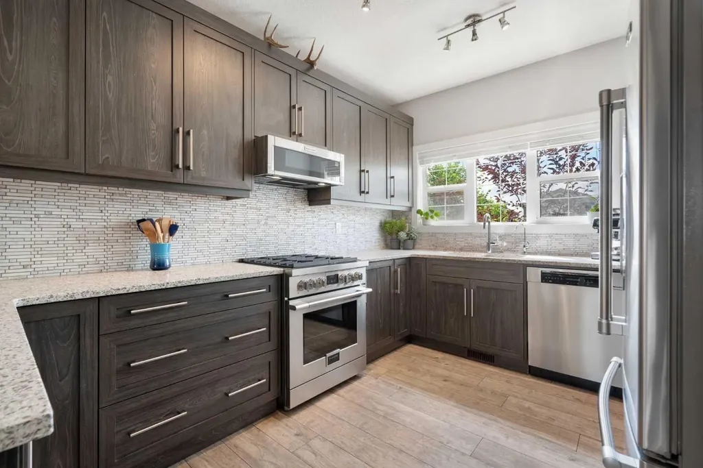 426 Nolan Hill Boulevard NW Calgary AB T3R 0Y1