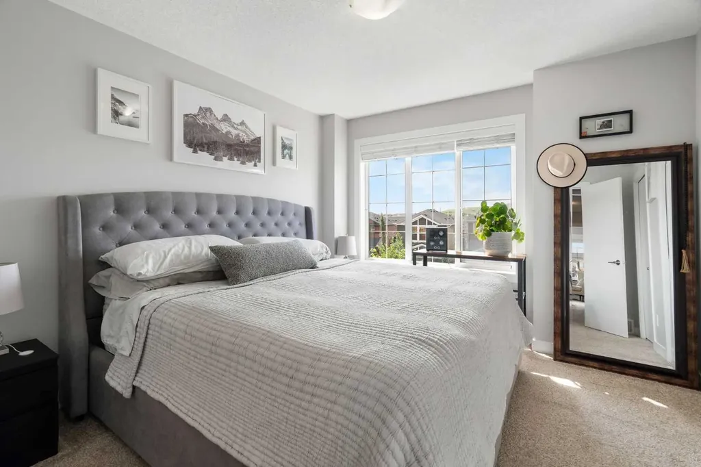 426 Nolan Hill Boulevard NW Calgary AB T3R 0Y1