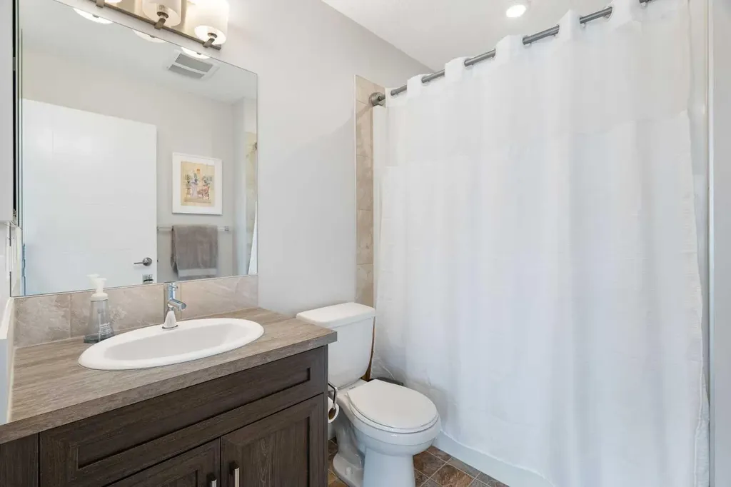 426 Nolan Hill Boulevard NW Calgary AB T3R 0Y1