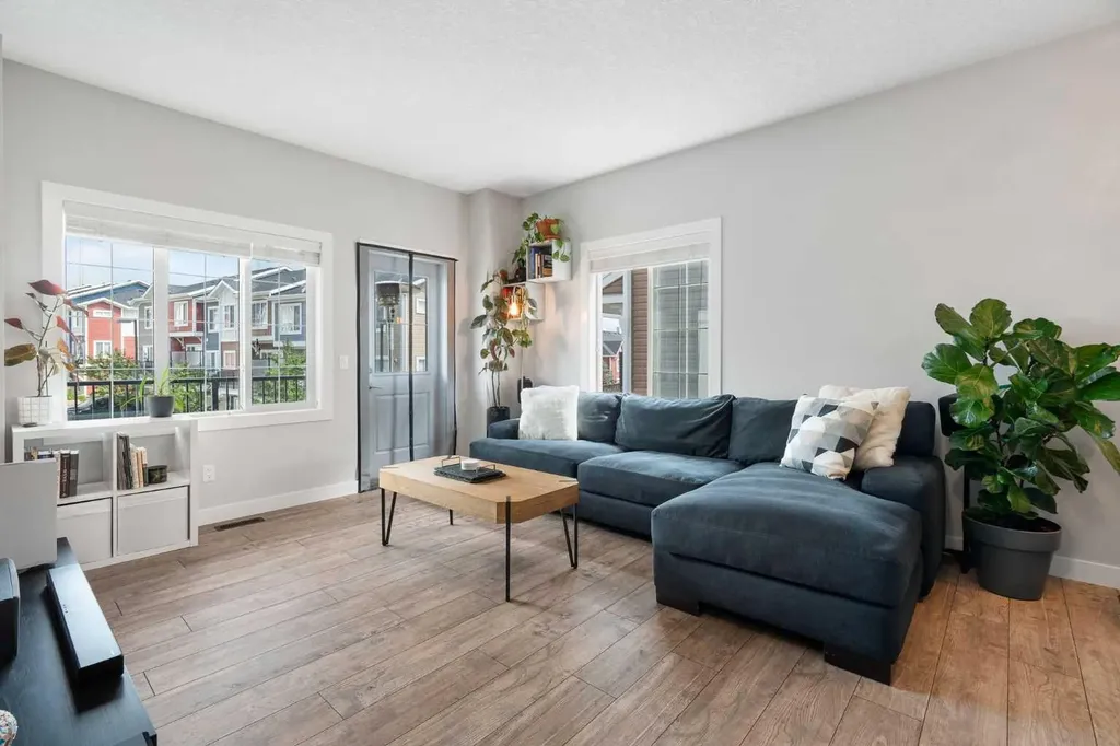 426 Nolan Hill Boulevard NW Calgary AB T3R 0Y1