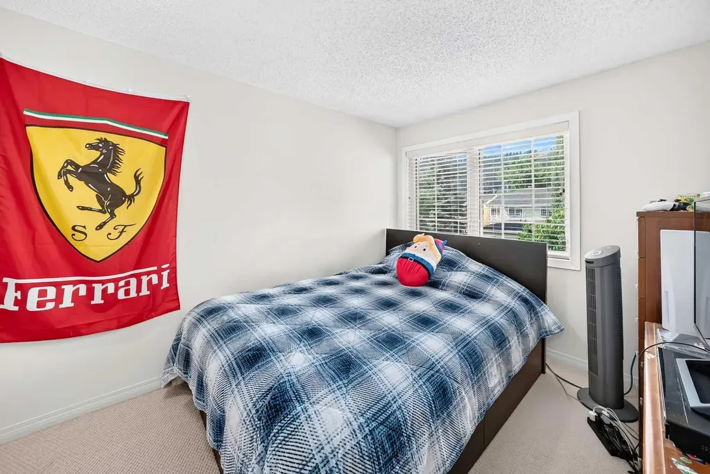 371 Point Mckay Gardens NW Calgary AB T3B 5C1