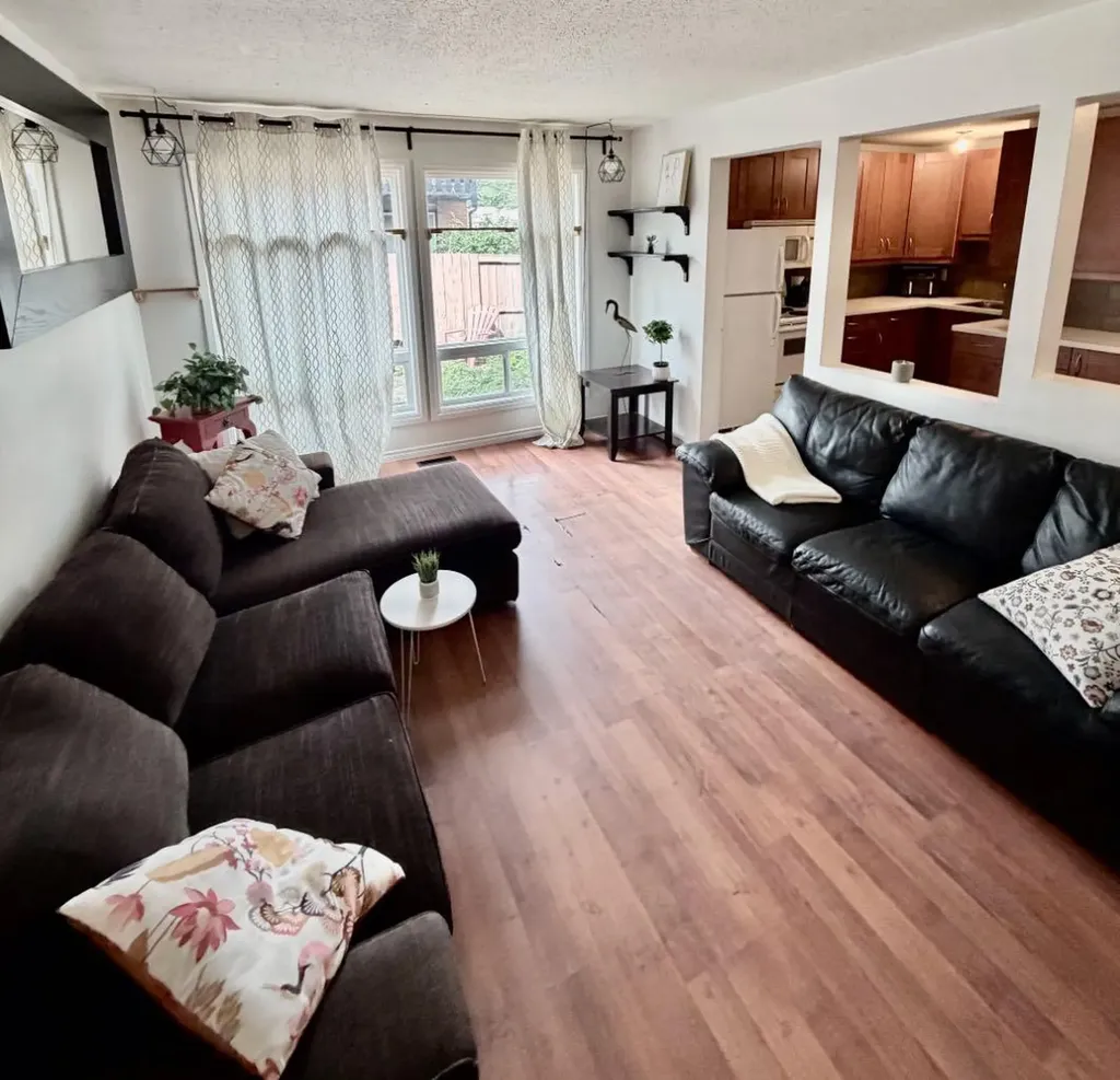 11240 6 Street SW Calgary AB T2W1V9