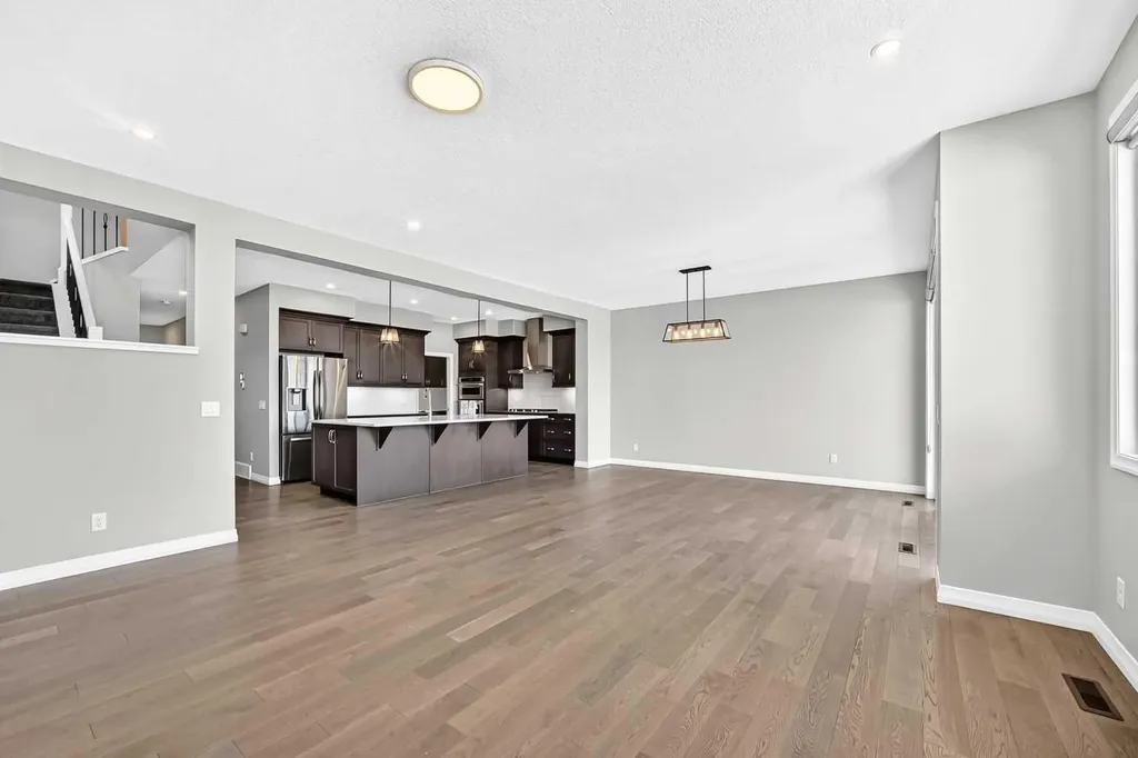 293 Red Sky Way NE Calgary AB T3N1N3