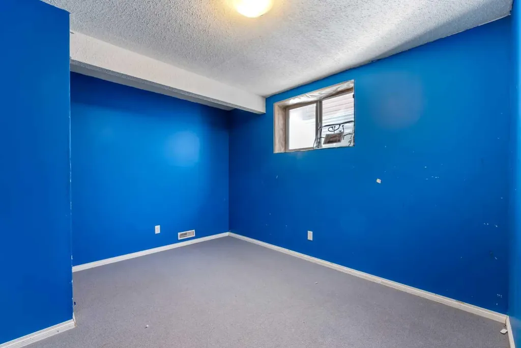 124 Saddlecrest Boulevard NE Calgary AB T3J 5E9