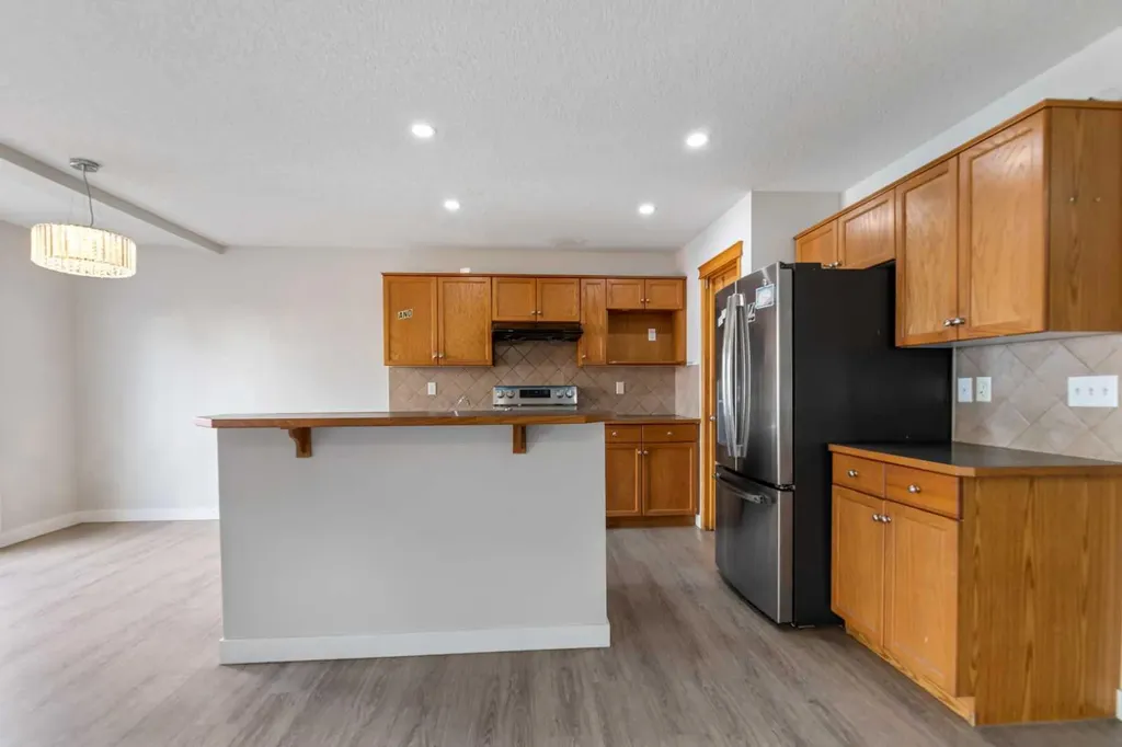 124 Saddlecrest Boulevard NE Calgary AB T3J 5E9