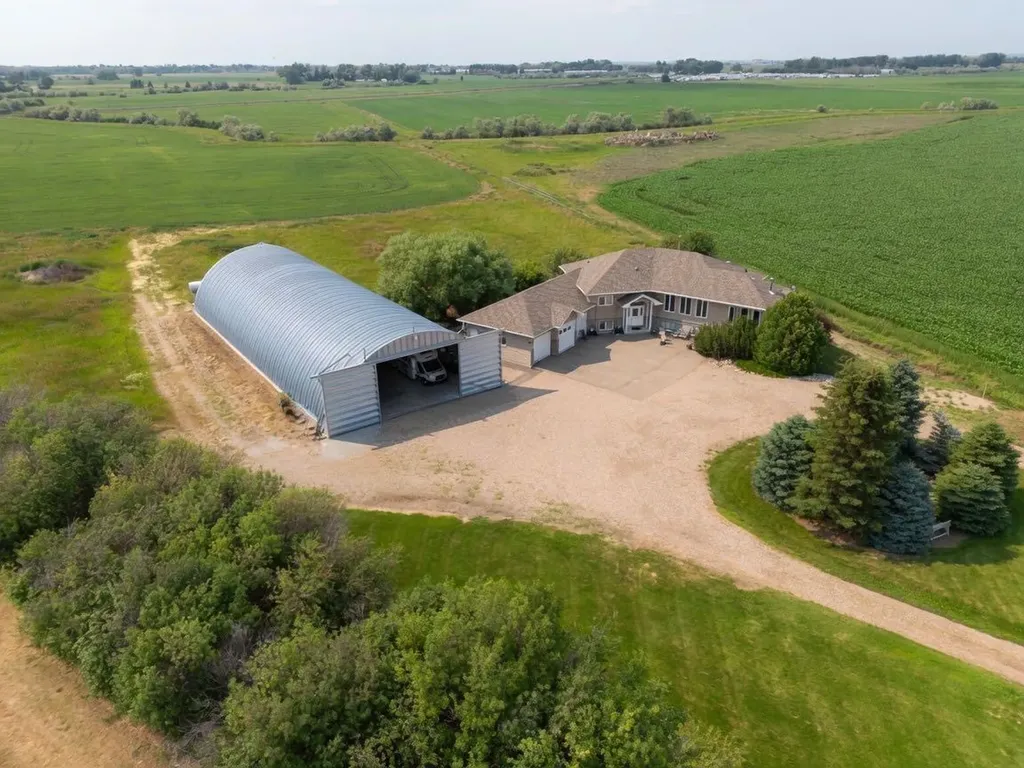 5518 Township Road 120 Rural Cypress County AB T1B 0L1