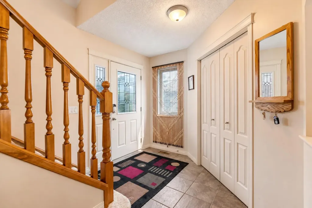 1115 Woodside Way NW Airdrie AB T4B2S3