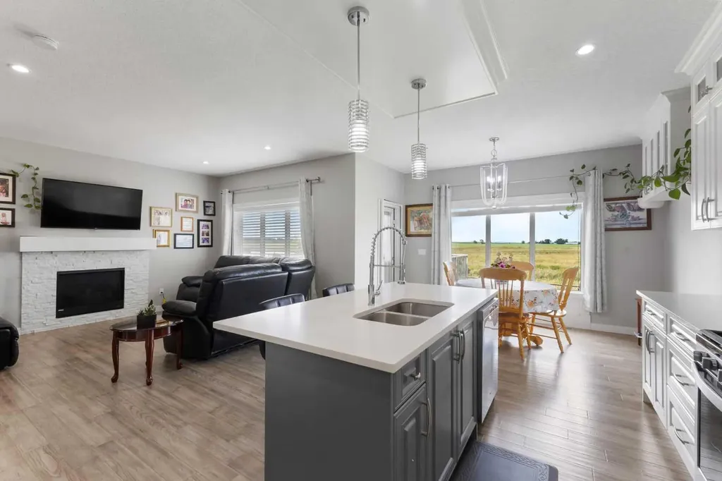 718 Hampshire Cove NE High River AB T1V0E6