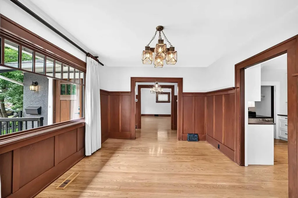 226 Superior Avenue SW Calgary AB T3C 2H9