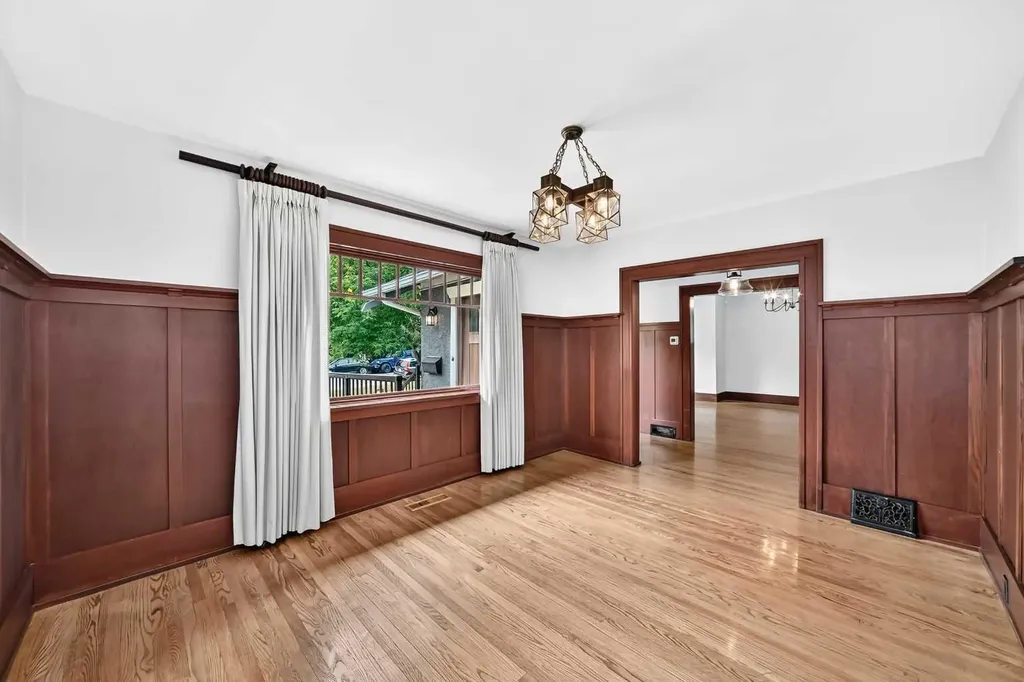 226 Superior Avenue SW Calgary AB T3C 2H9