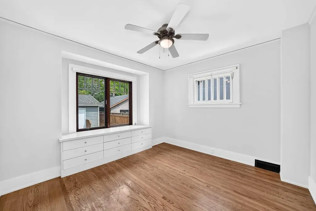 226 Superior Avenue SW Calgary AB T3C 2H9