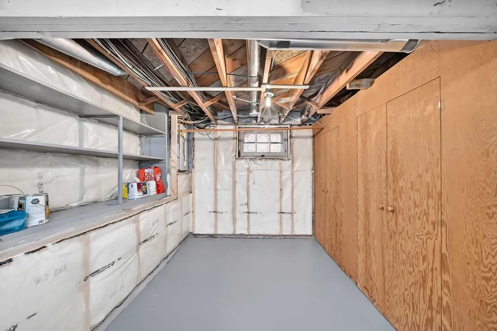 226 Superior Avenue SW Calgary AB T3C 2H9