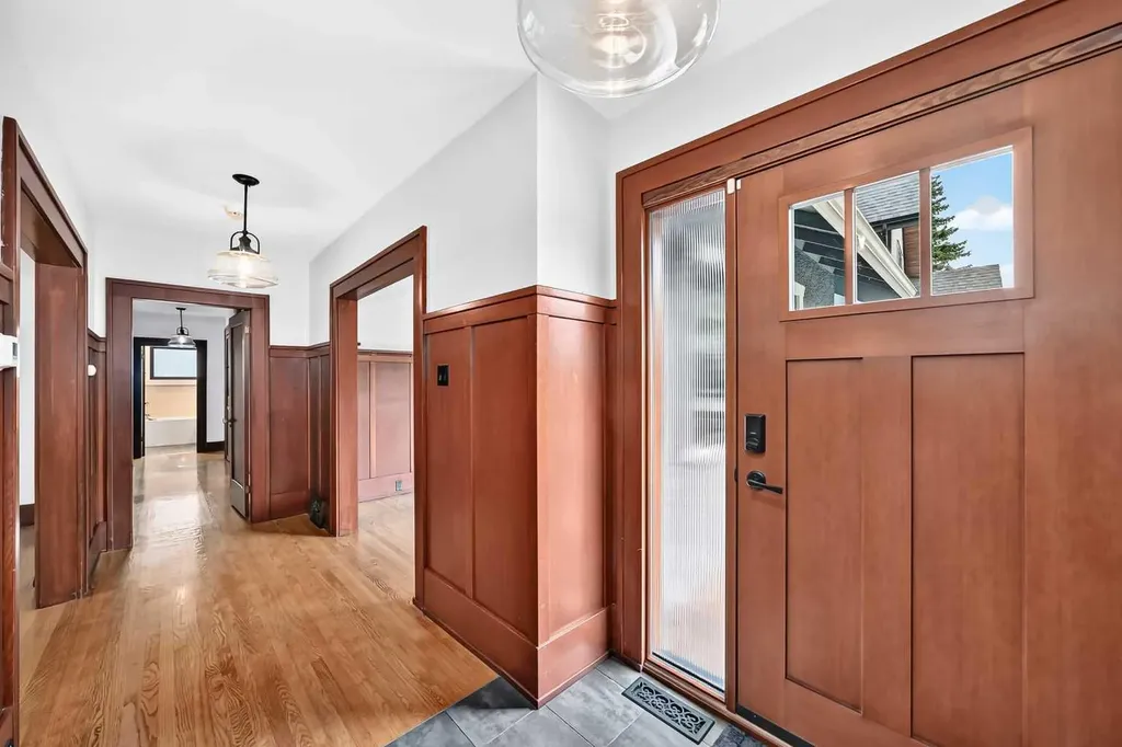 226 Superior Avenue SW Calgary AB T3C 2H9