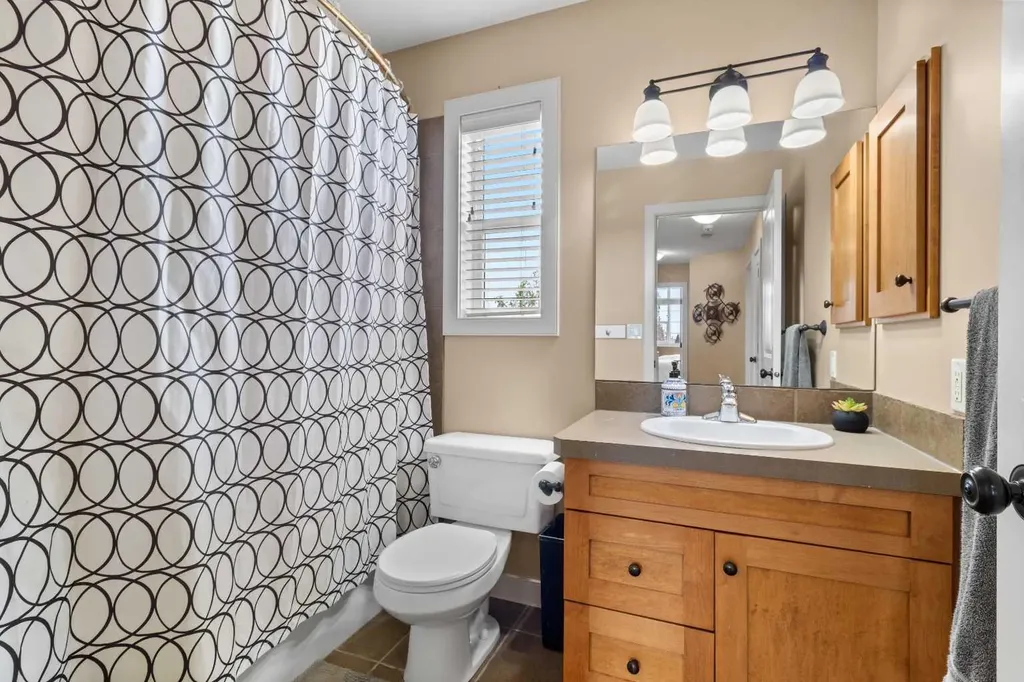 5 Lambertson Place Sylvan Lake AB T4S 2P9