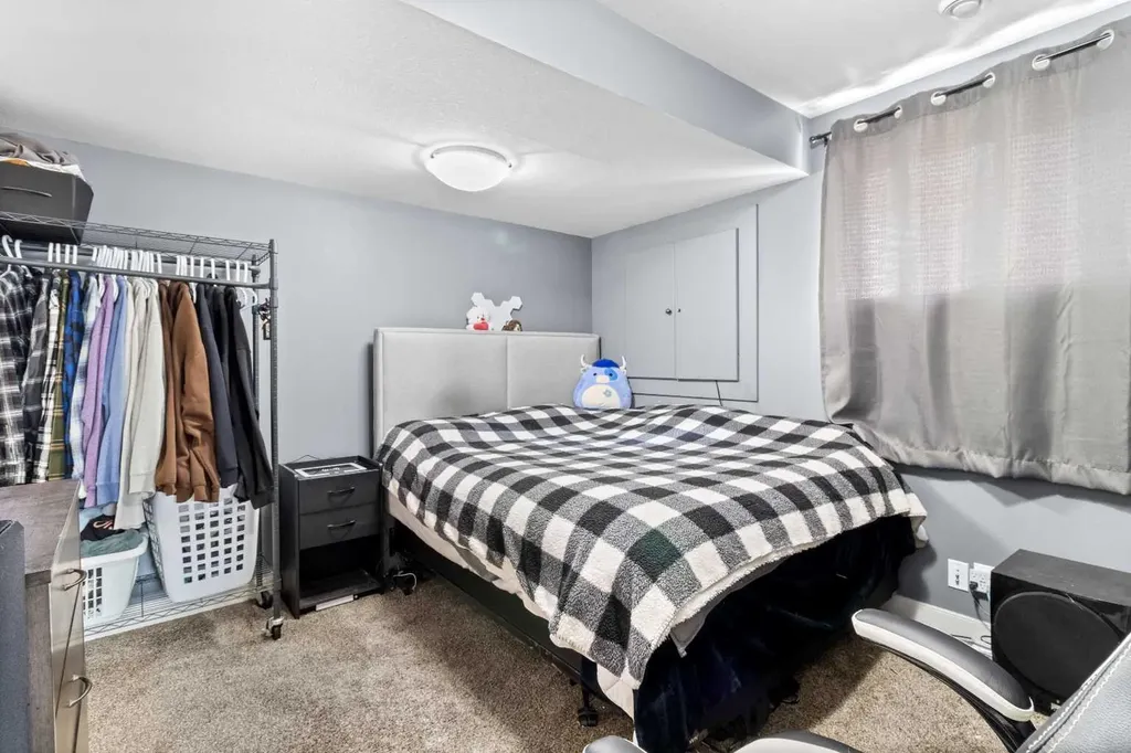5 Lambertson Place Sylvan Lake AB T4S 2P9
