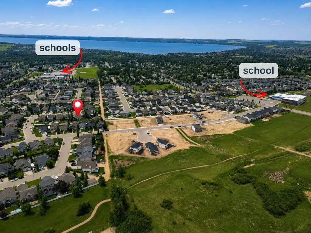 5 Lambertson Place Sylvan Lake AB T4S 2P9
