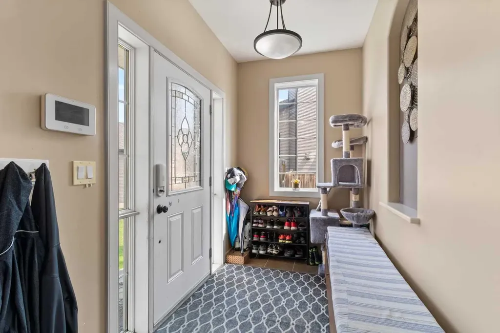 5 Lambertson Place Sylvan Lake AB T4S 2P9