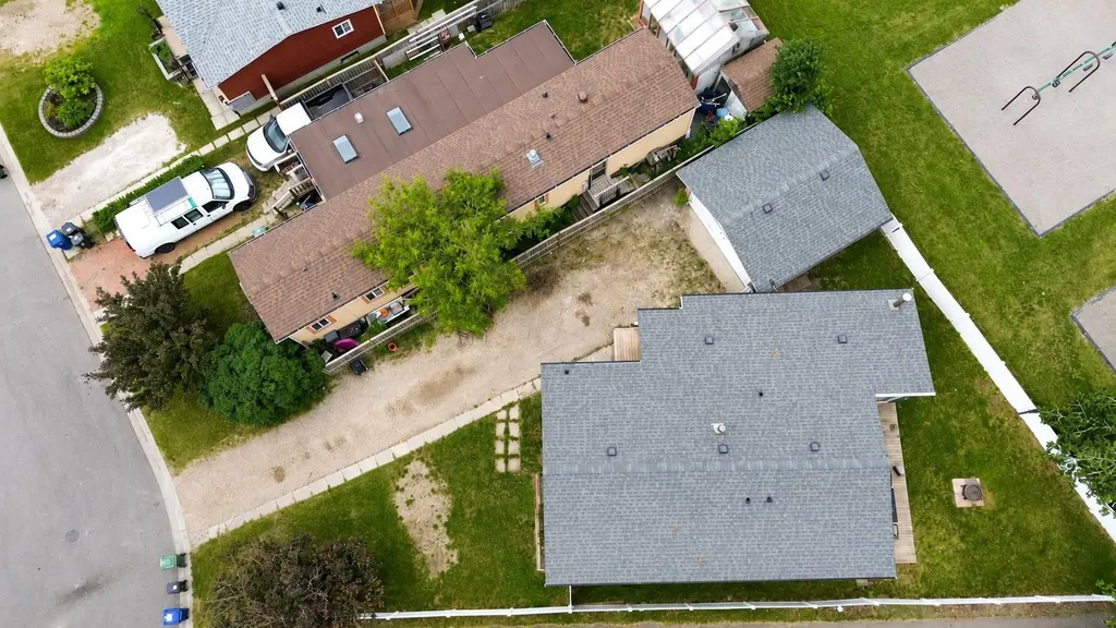 137 Big Hill Place Airdrie AB T4A 1P9