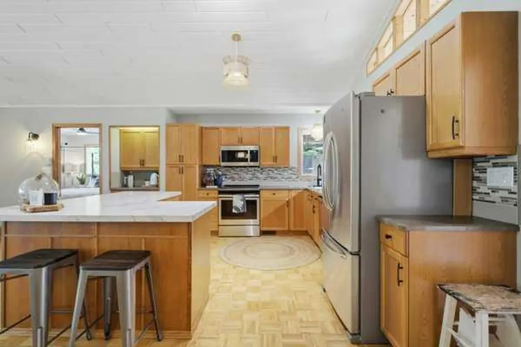 80 Parkland Drive Parkland Beach AB T0C2J0