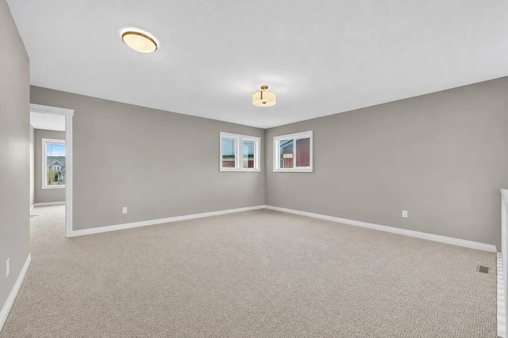 30 Evansborough View NW Calgary AB T3P 0R2