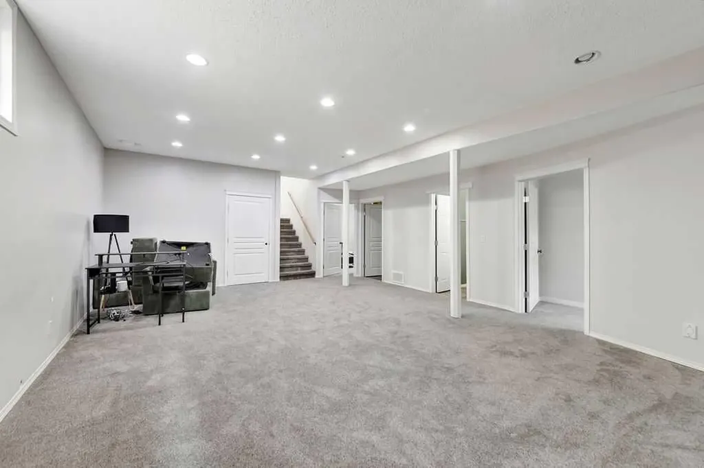 5236 15 Street Lloydminster AB T9V 2J2