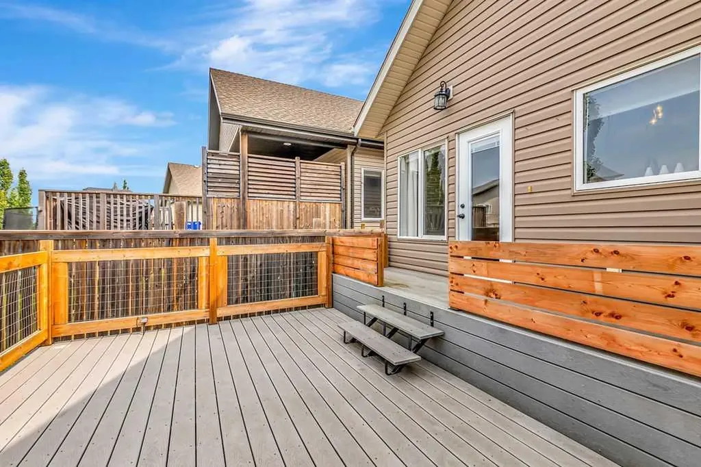 5236 15 Street Lloydminster AB T9V 2J2