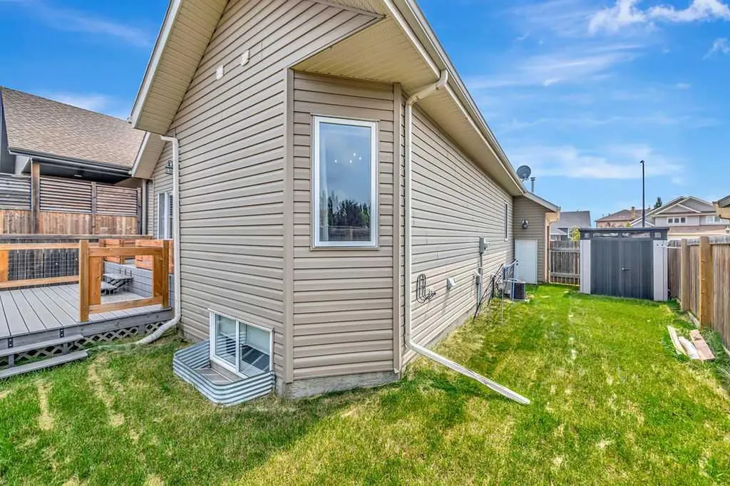 5236 15 Street Lloydminster AB T9V 2J2